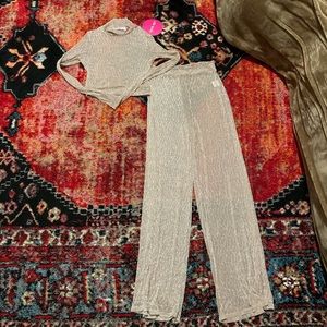 Tiger mist sold out two price perfect for New Years, as seen on Sydney Carlson